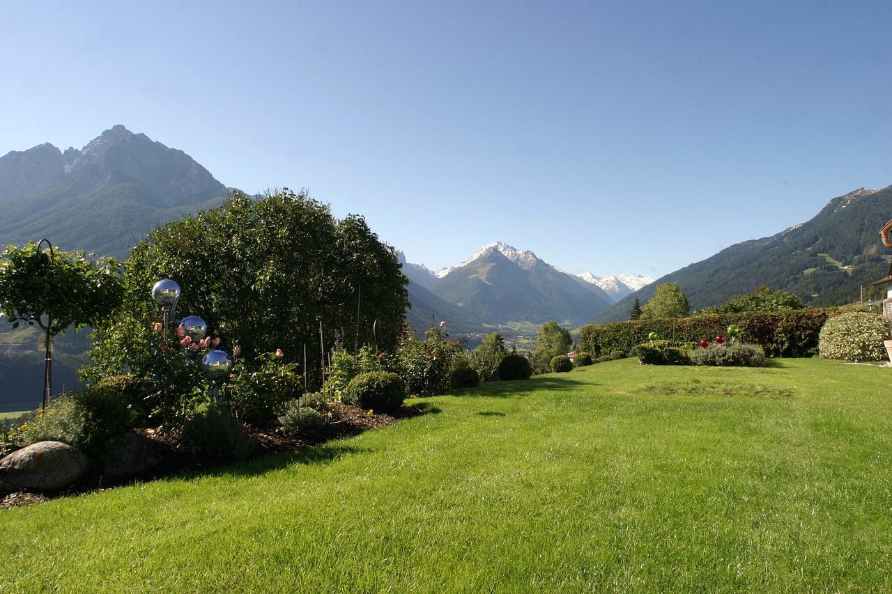 Landgut Thalerhof Hotel Telfes im Stubai Exterior photo